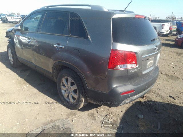 Photo 2 VIN: 5XYKTCA66DG413349 - KIA SORENTO 