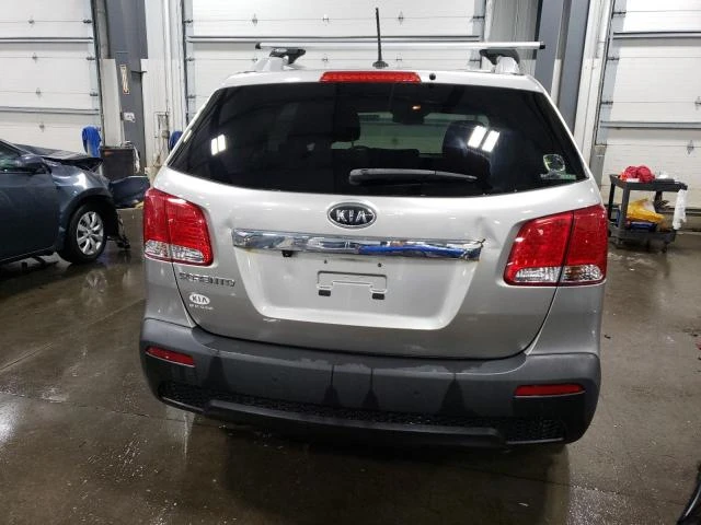 Photo 5 VIN: 5XYKTCA66DG424416 - KIA SORENTO LX 