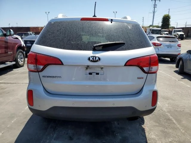 Photo 5 VIN: 5XYKTCA66FG585187 - KIA SORENTO LX 