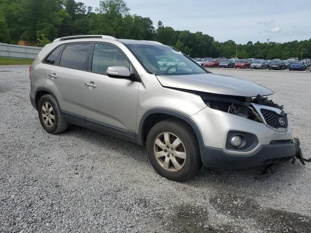 Photo 3 VIN: 5XYKTCA68DG419458 - KIA SORENTO LX 