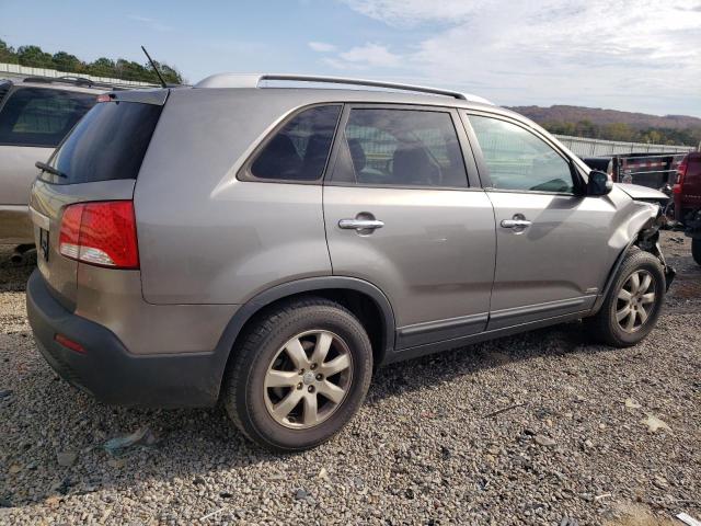 Photo 2 VIN: 5XYKTCA68DG421002 - KIA SORENTO LX 