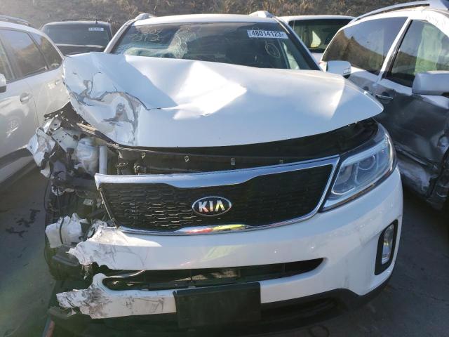 Photo 4 VIN: 5XYKTCA68EG449951 - KIA SORENTO LX 