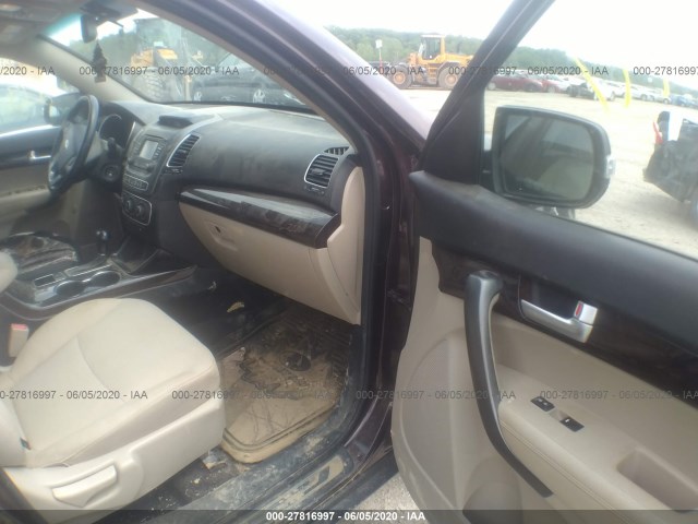 Photo 4 VIN: 5XYKTCA68EG479080 - KIA SORENTO 