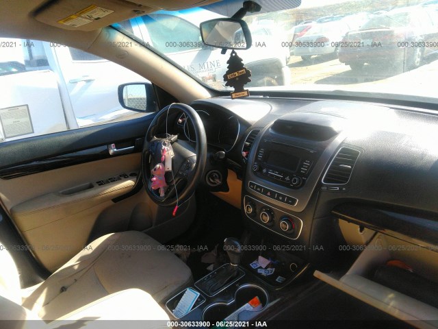 Photo 4 VIN: 5XYKTCA68EG481234 - KIA SORENTO 