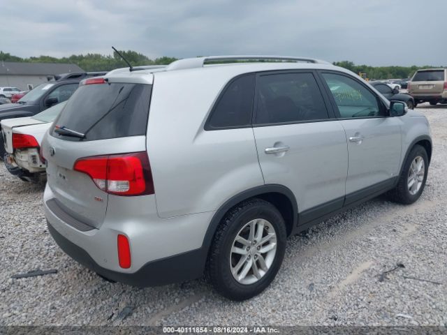 Photo 3 VIN: 5XYKTCA68F6559688 - KIA SORENTO 