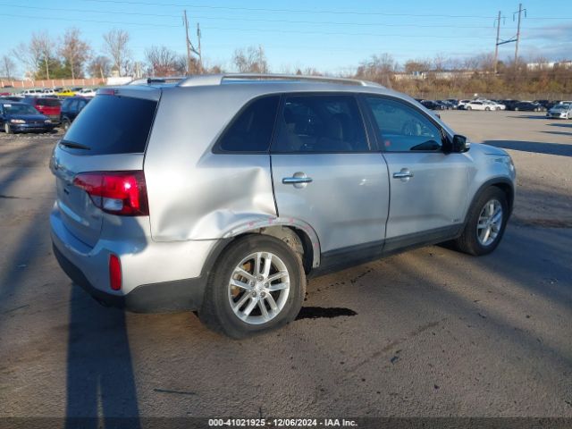 Photo 3 VIN: 5XYKTCA68FG560937 - KIA SORENTO 