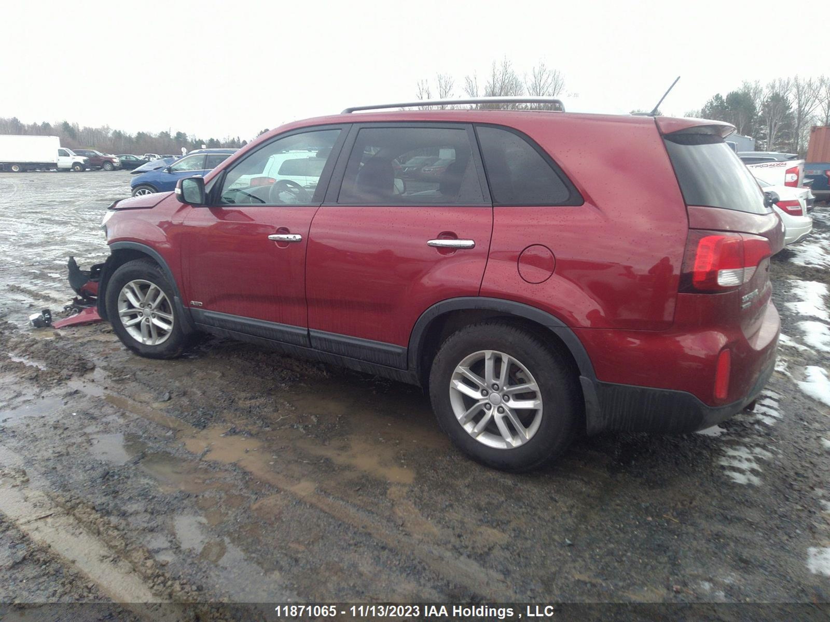 Photo 2 VIN: 5XYKTCA68FG563398 - KIA SORENTO 