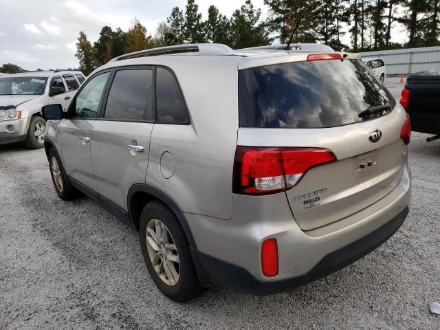 Photo 2 VIN: 5XYKTCA68FG643896 - KIA SORENTO LX 