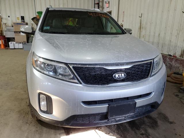 Photo 4 VIN: 5XYKTCA69EG440532 - KIA SORENTO 