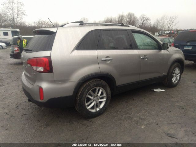 Photo 3 VIN: 5XYKTCA69EG516928 - KIA SORENTO 