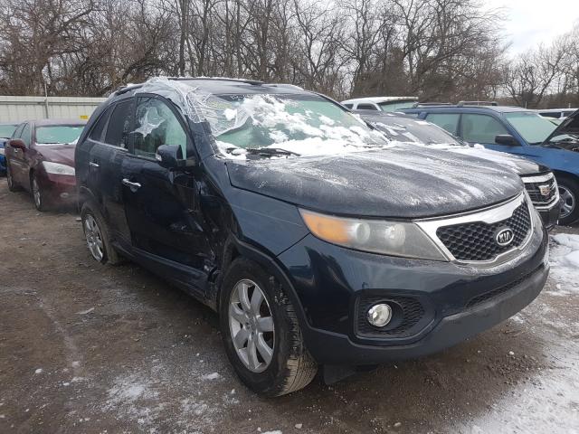 Photo 0 VIN: 5XYKTCA6XDG340311 - KIA SORENTO LX 