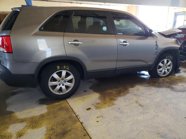 Photo 2 VIN: 5XYKTCA6XDG343807 - KIA SORENTO 