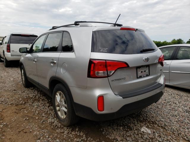 Photo 2 VIN: 5XYKTCA6XEG443648 - KIA SORENTO LX 