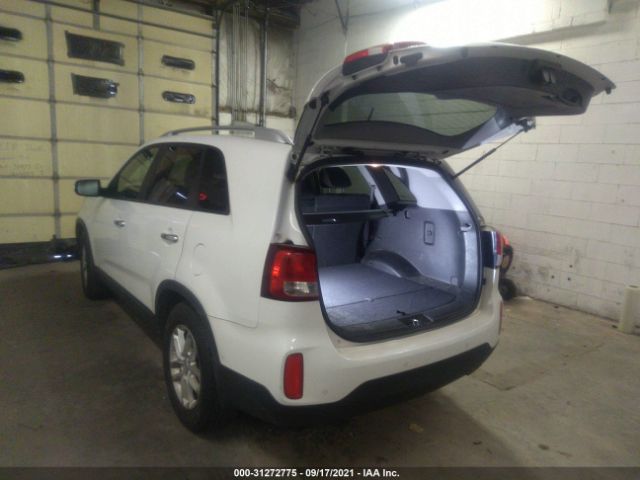 Photo 2 VIN: 5XYKTCA6XEG538498 - KIA SORENTO 