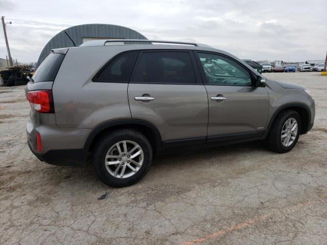 Photo 2 VIN: 5XYKTCA6XFG551429 - KIA SORENTO LX 