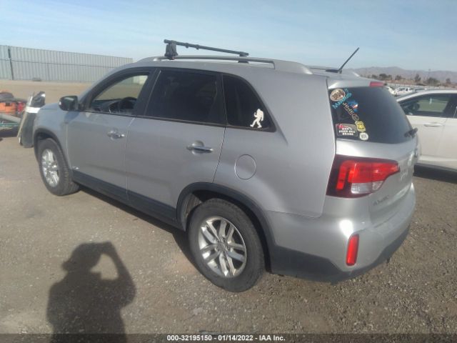 Photo 2 VIN: 5XYKTCA6XFG552550 - KIA SORENTO 