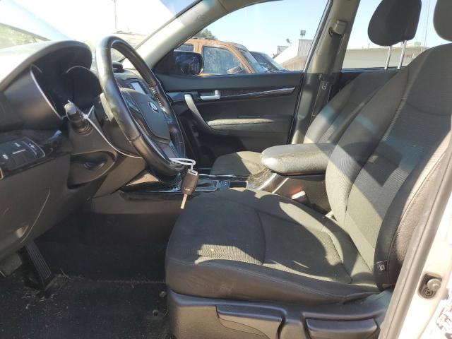 Photo 6 VIN: 5XYKTCA6XFG592336 - KIA SORENTO LX 