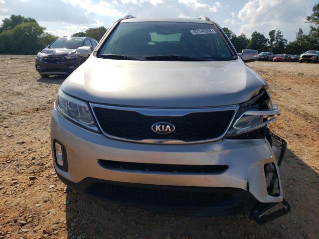 Photo 4 VIN: 5XYKTCA6XFG612696 - KIA SORENTO LX 