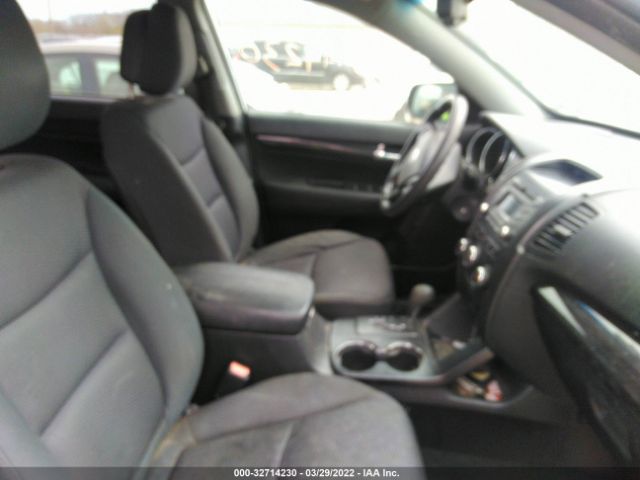 Photo 4 VIN: 5XYKTDA14BG070287 - KIA SORENTO 