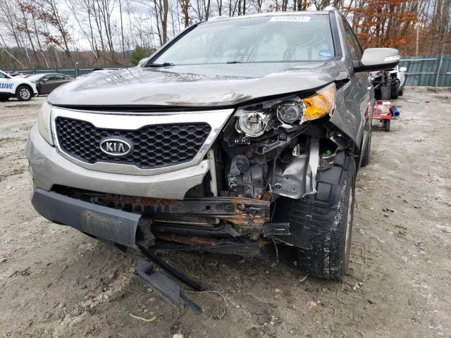 Photo 8 VIN: 5XYKTDA15BG132232 - KIA SORENTO BA 