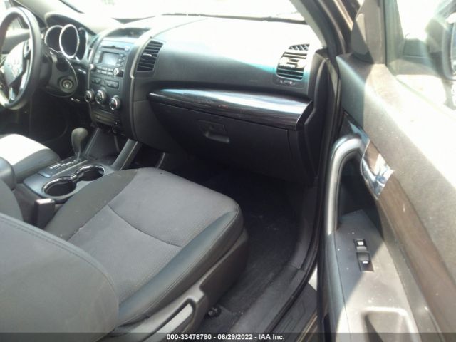 Photo 4 VIN: 5XYKTDA15BG181219 - KIA SORENTO 