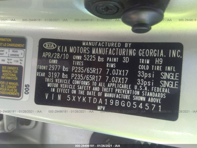 Photo 8 VIN: 5XYKTDA19BG054571 - KIA SORENTO 