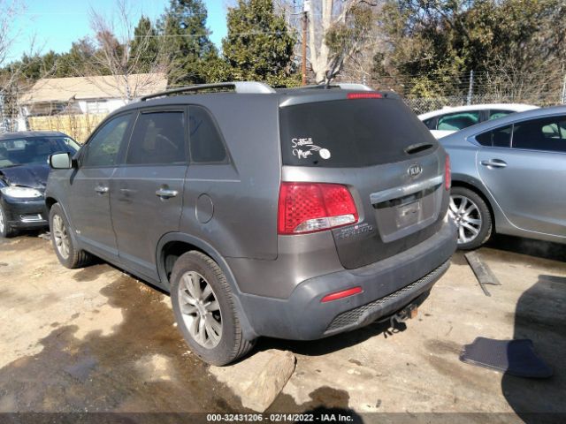 Photo 2 VIN: 5XYKTDA21BG159758 - KIA SORENTO 