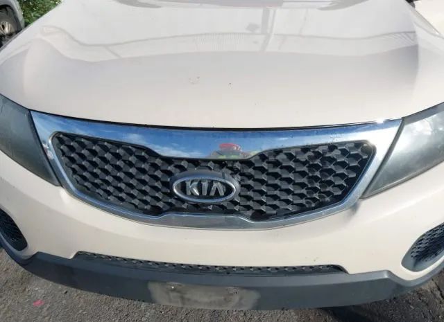 Photo 5 VIN: 5XYKTDA21CG234024 - KIA SORENTO 