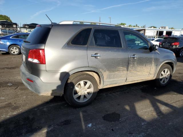 Photo 2 VIN: 5XYKTDA21DG315333 - KIA SORENTO LX 