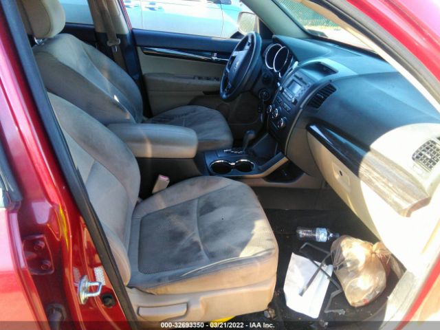 Photo 4 VIN: 5XYKTDA23BG079703 - KIA SORENTO 