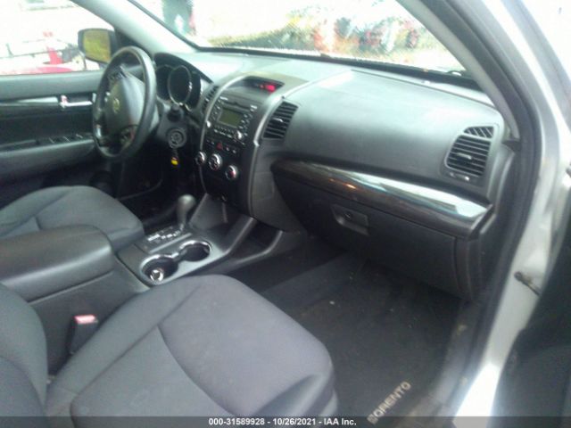 Photo 4 VIN: 5XYKTDA23BG167103 - KIA SORENTO 