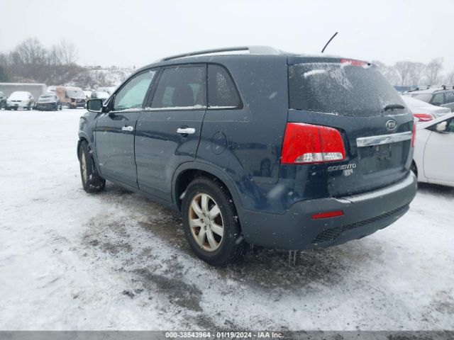 Photo 2 VIN: 5XYKTDA23CG253271 - KIA SORENTO 