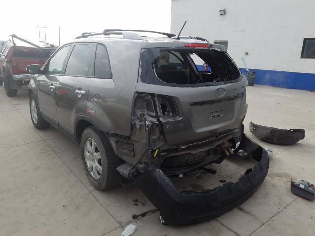 Photo 2 VIN: 5XYKTDA23DG325202 - KIA SORENTO LX 