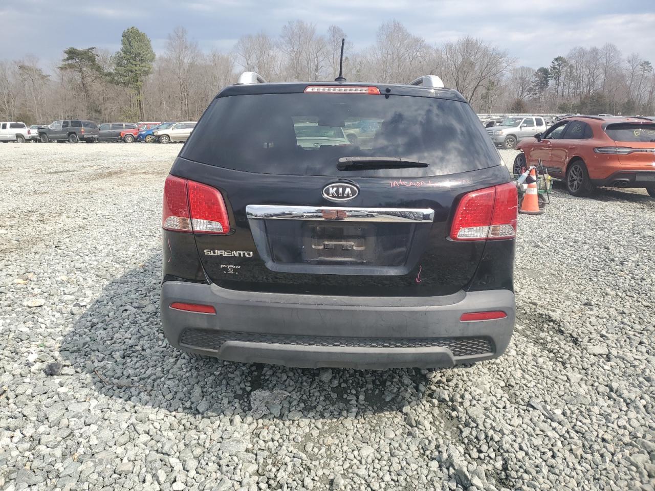 Photo 5 VIN: 5XYKTDA23DG338466 - KIA SORENTO 