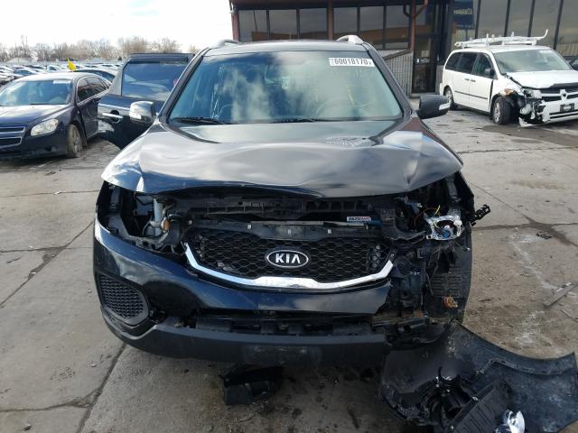 Photo 8 VIN: 5XYKTDA23DG338600 - KIA SORENTO LX 