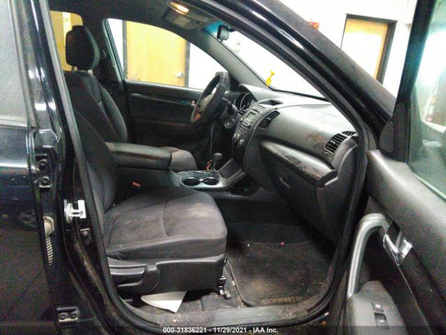 Photo 4 VIN: 5XYKTDA25BG170746 - KIA SORENTO 