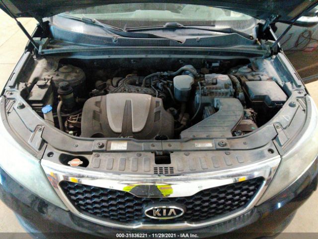 Photo 9 VIN: 5XYKTDA25BG170746 - KIA SORENTO 