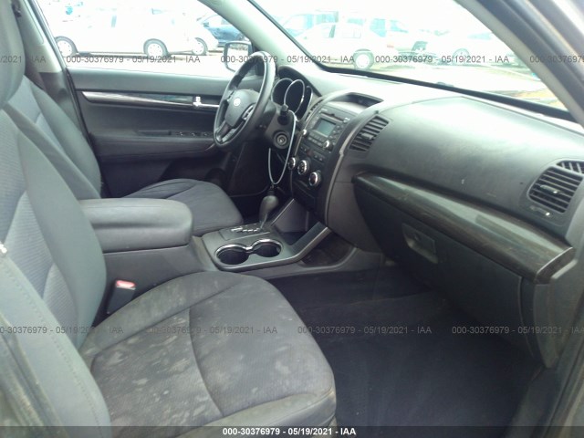 Photo 4 VIN: 5XYKTDA25CG248461 - KIA SORENTO 