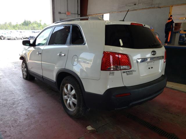 Photo 2 VIN: 5XYKTDA25DG314797 - KIA SORENTO LX 