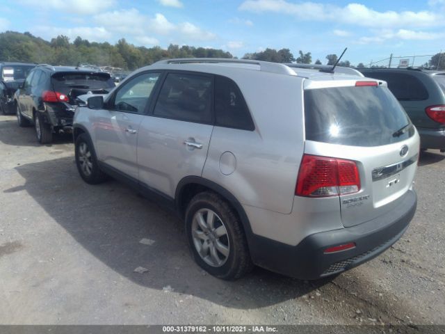 Photo 2 VIN: 5XYKTDA25DG368794 - KIA SORENTO 