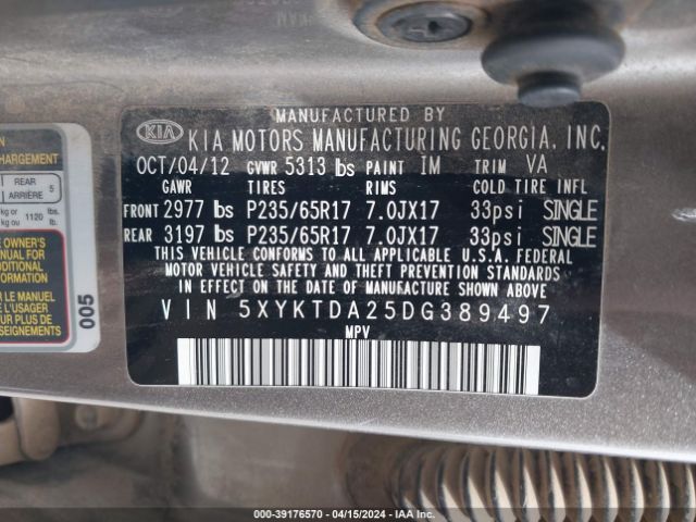 Photo 8 VIN: 5XYKTDA25DG389497 - KIA SORENTO 