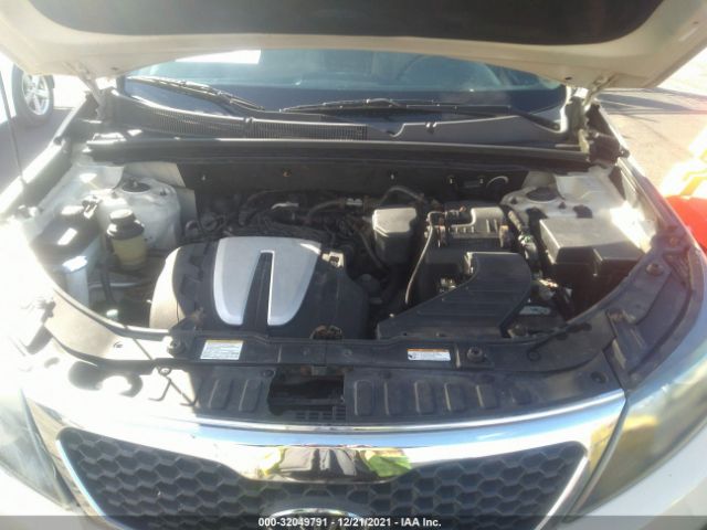 Photo 9 VIN: 5XYKTDA26BG060711 - KIA SORENTO 