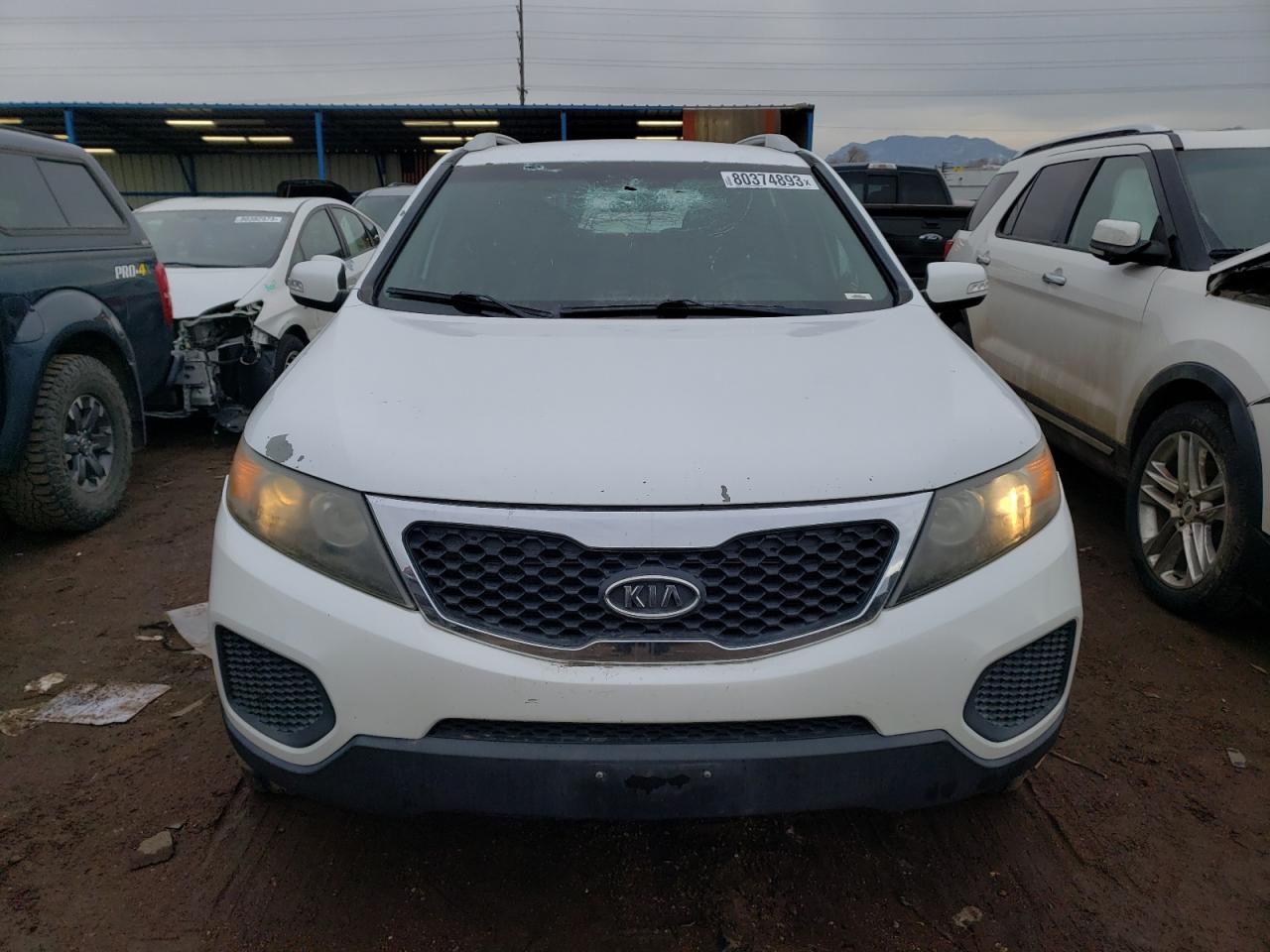 Photo 4 VIN: 5XYKTDA26BG084152 - KIA SORENTO 