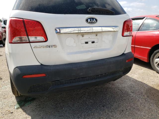 Photo 8 VIN: 5XYKTDA26DG316011 - KIA SORENTO LX 