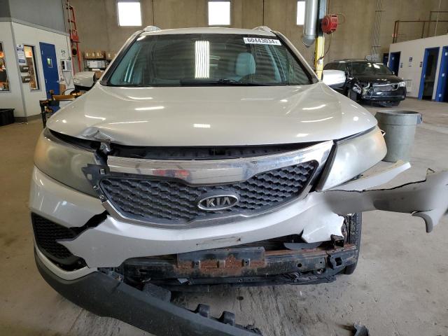 Photo 4 VIN: 5XYKTDA27BG048096 - KIA SORENTO 