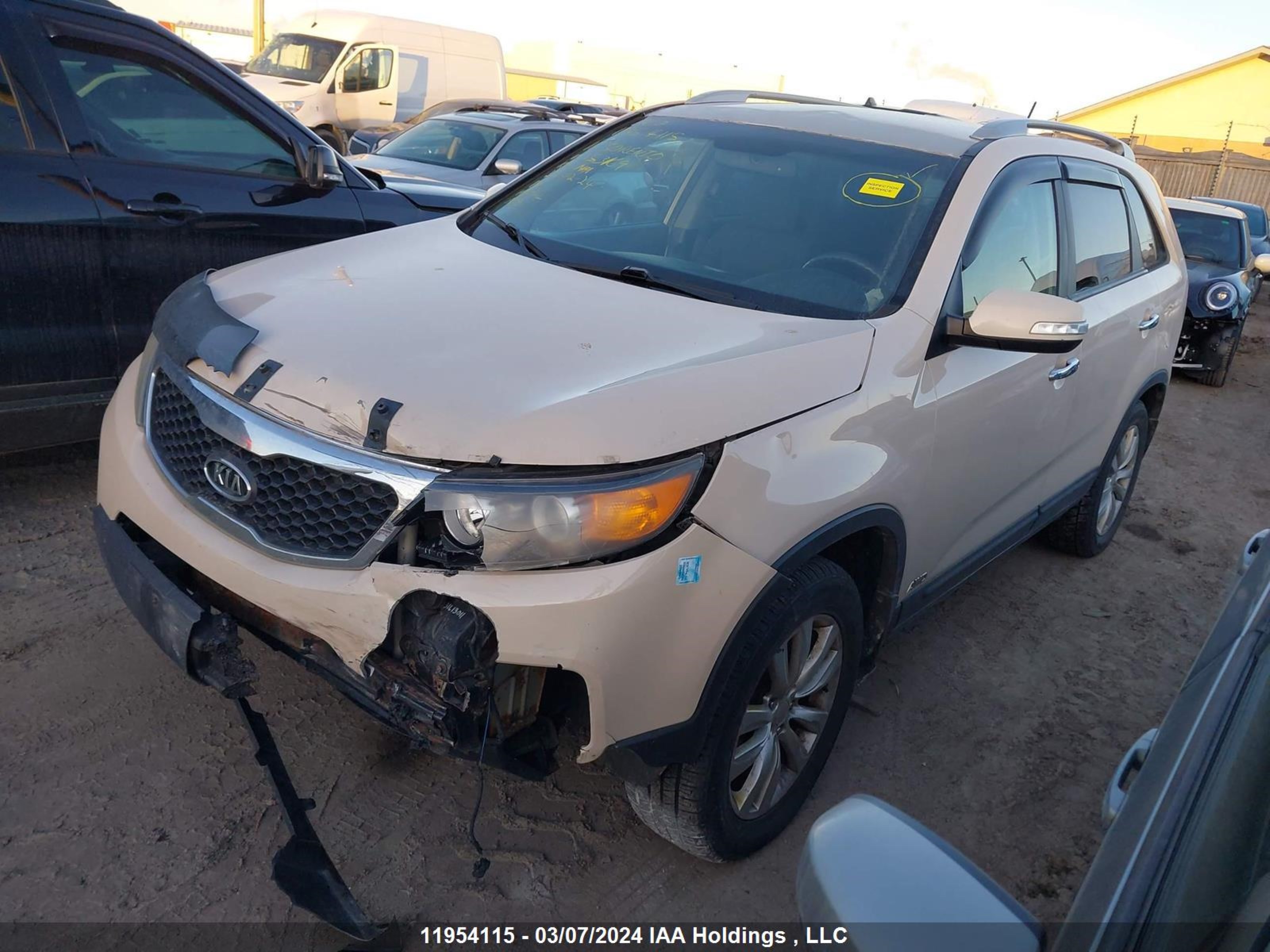 Photo 1 VIN: 5XYKTDA27BG153169 - KIA SORENTO 