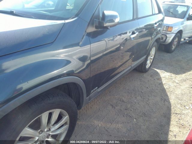 Photo 5 VIN: 5XYKTDA28BG174550 - KIA SORENTO 