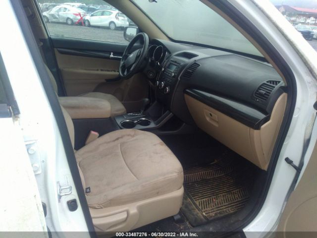 Photo 4 VIN: 5XYKTDA28CG212201 - KIA SORENTO 