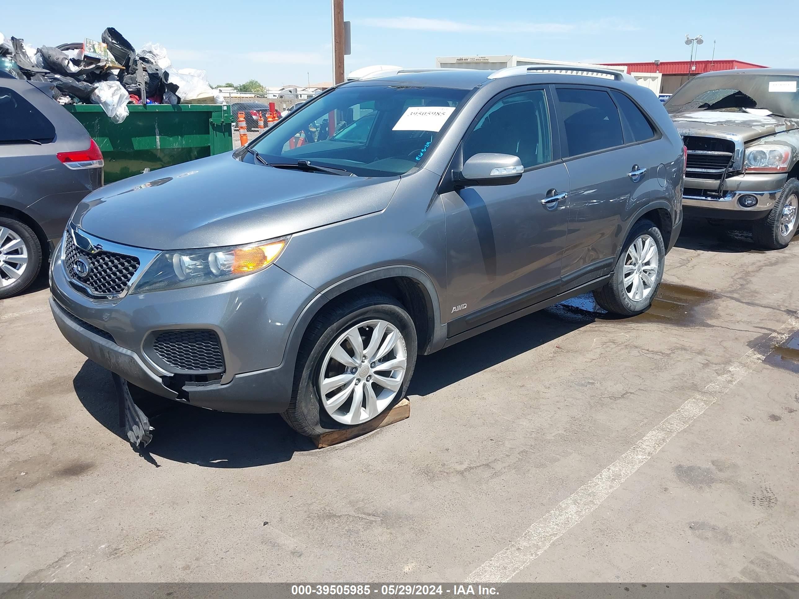 Photo 5 VIN: 5XYKTDA29BG067328 - KIA SORENTO 