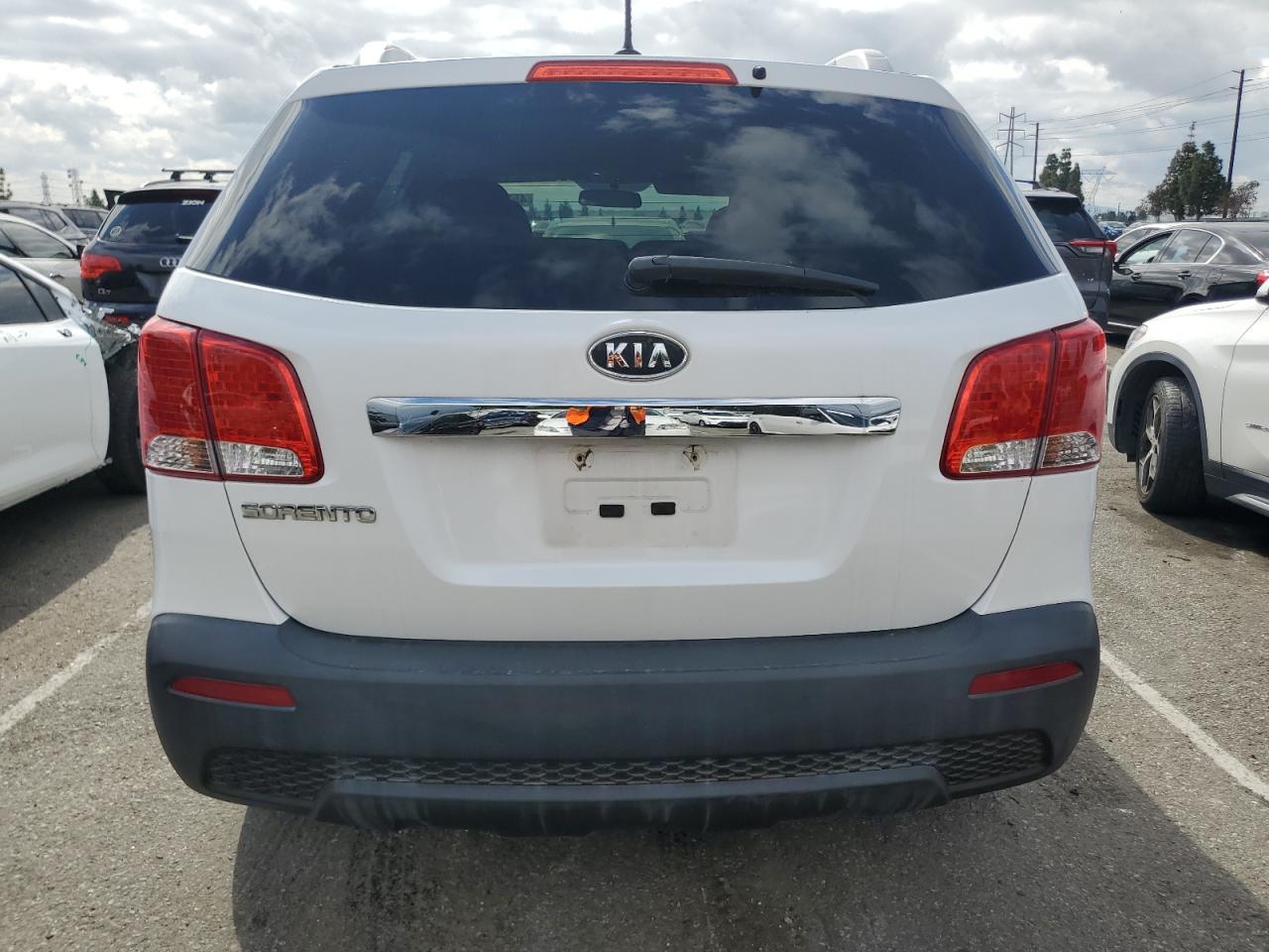 Photo 5 VIN: 5XYKTDA29BG178512 - KIA SORENTO 